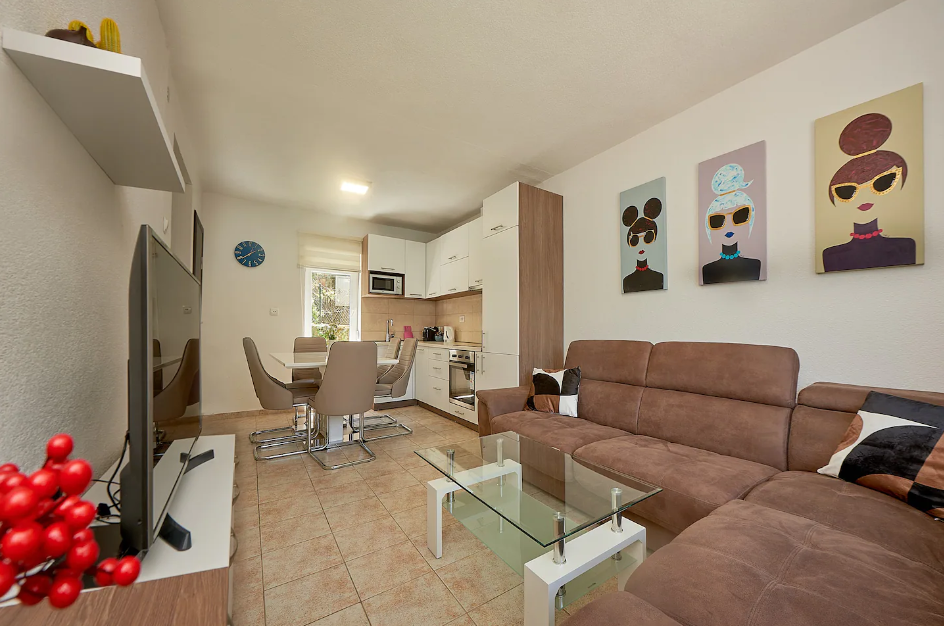 Image of House - 1 Bedrooms - 1 Bathrooms for Sale in Kotor-Kostanica-Montenegro, Image 3